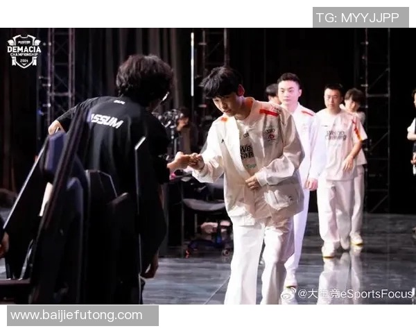 esports最新数据S15LOL全球挑战赛中EDG选手个人能力的精彩表现分析与点评